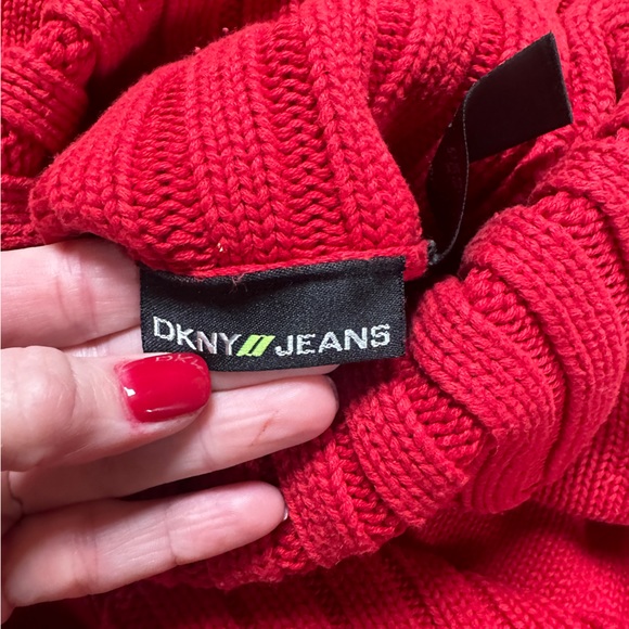 DKNY CROPPED TURTLENECK SWEATER - Picture 5 of 6
